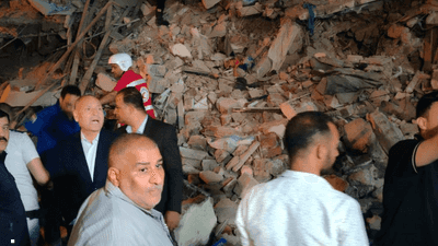 قتيلان بانهيار منزل في السيدة زينب.. شهد طفولة نور الشريف