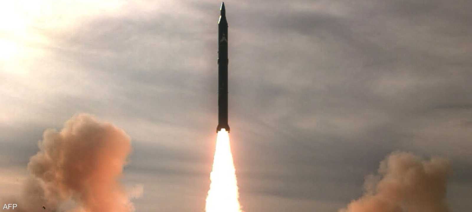 خلال تجارب صاروخ "سجيل"