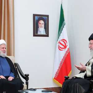 أرشيفية للمرشد الإيراني والأمين العام لحزب الله