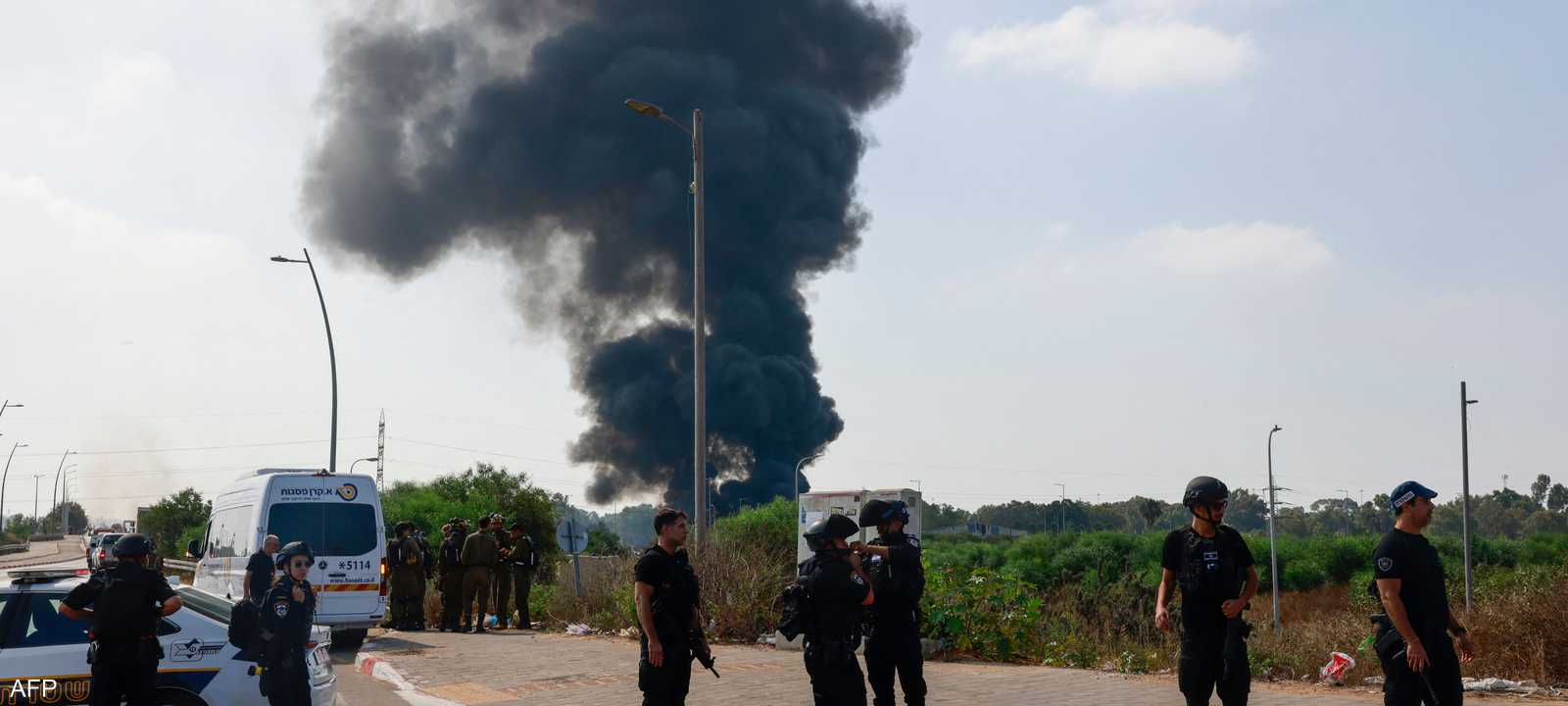 سقوط صواريخ إيرانية في مناطق عدة بإسرائيل