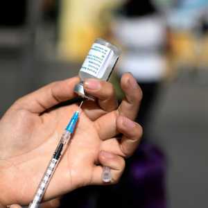 لقاح أسترازينيكا