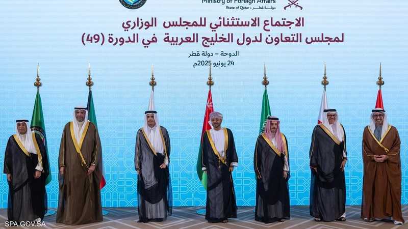 المجلس دعا إلى حل الأزمات بالطرق الدبلوماسية