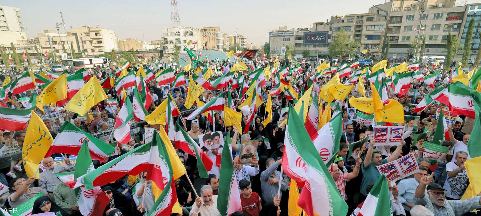 احتفالات بوقف إطلاق النار في طهران