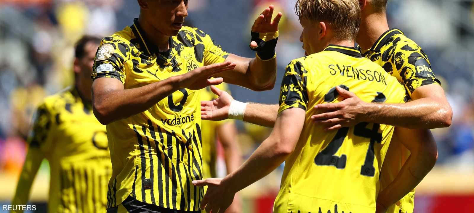 دورتموند تصدر مجموعته