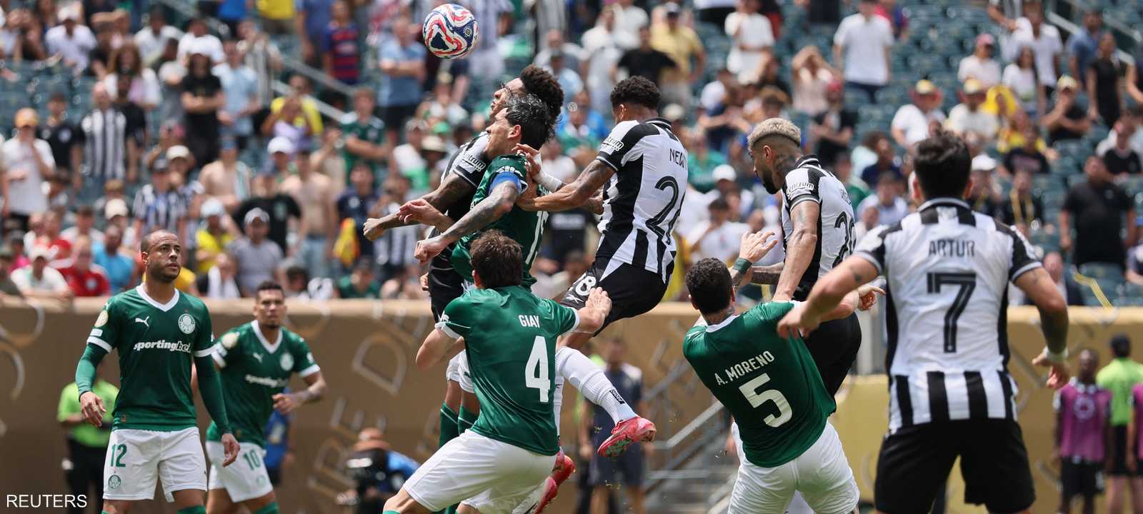 من المباراة بين الفريقين