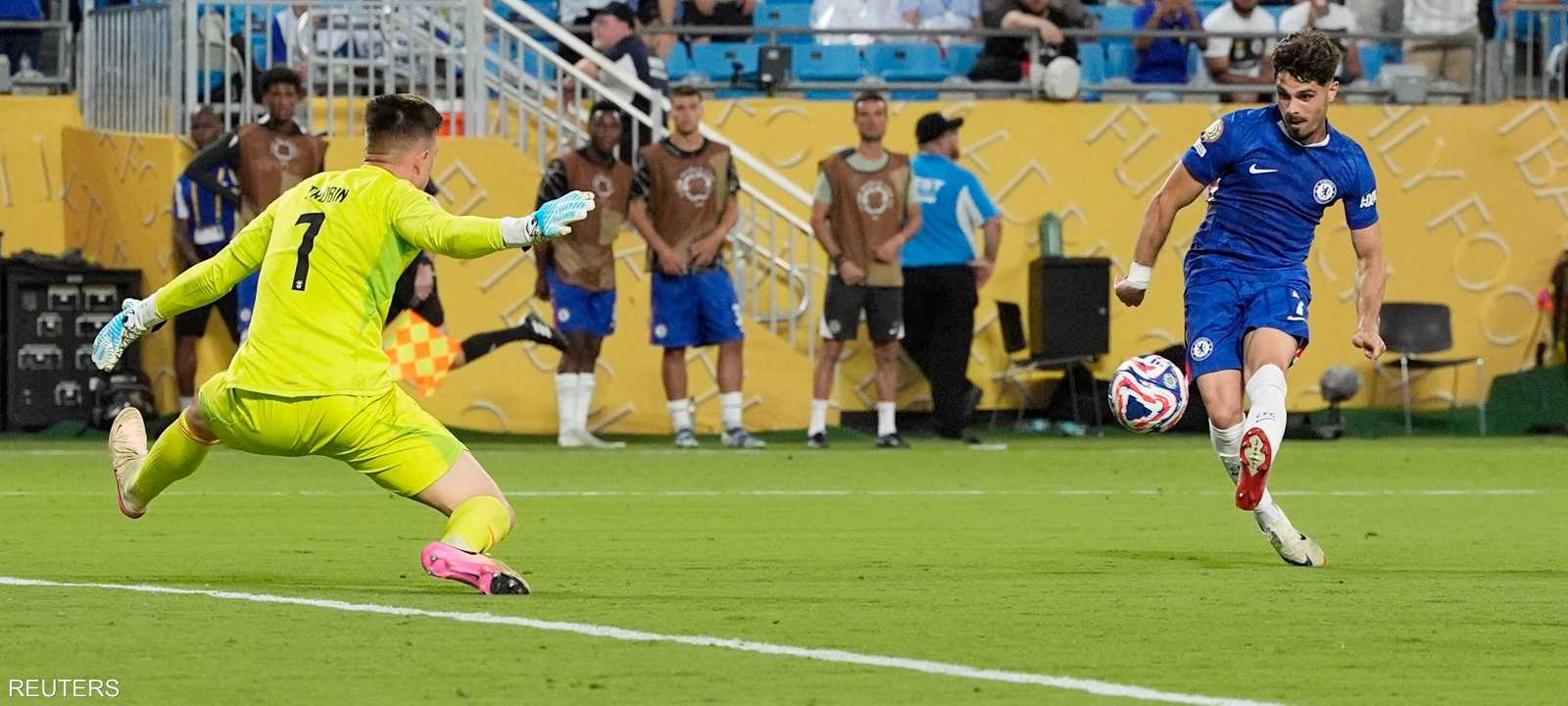 من المباراة بين الفريقين