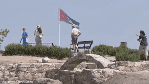 الأردن يخفف إجراءاته لمساعدة القطاع السياحي