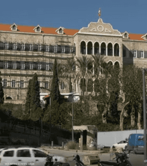 ضغوط لبنانية داخلية على حزب الله لتسليم سلاحه للدولة