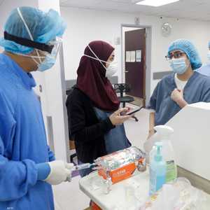 أرشيفية لأطباء في لبنان