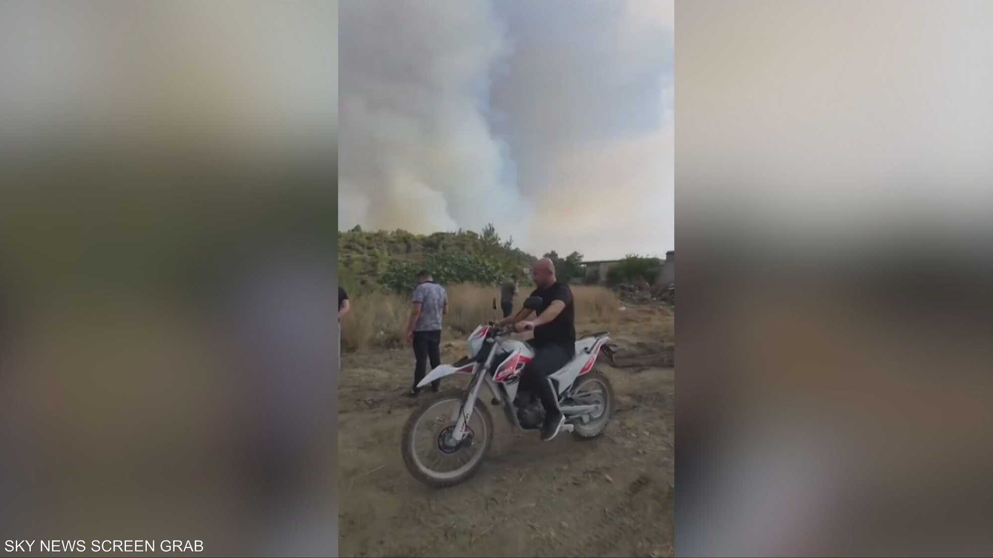 حرائق الساحل تثير الجدل