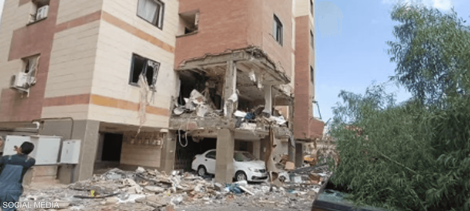 لحقت أضرار بأربع وحدات سكنية في الانفجار