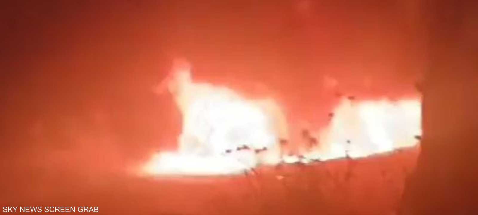 لحظة إضرام الحريق