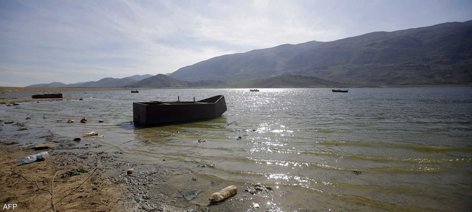 بحيرة القرعون الاصطناعية في البقاع اللبناني