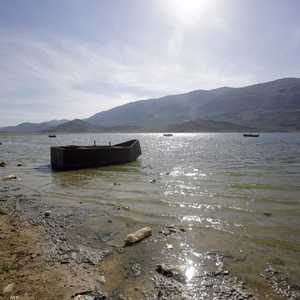 بحيرة القرعون الاصطناعية في البقاع اللبناني