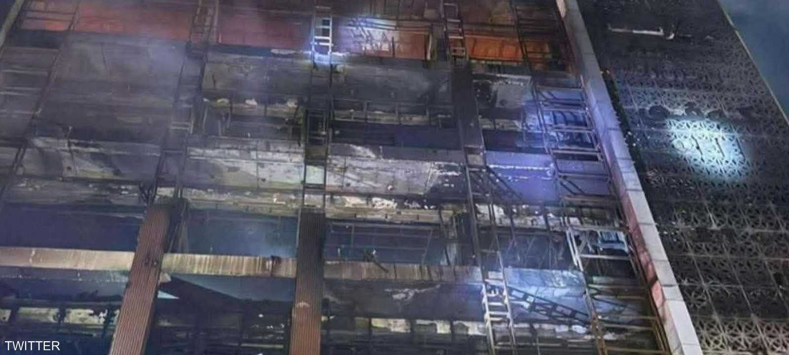 الحريق اندلع في هايبرماركت الكورنتيش بمدينة الكوت شرق العراق