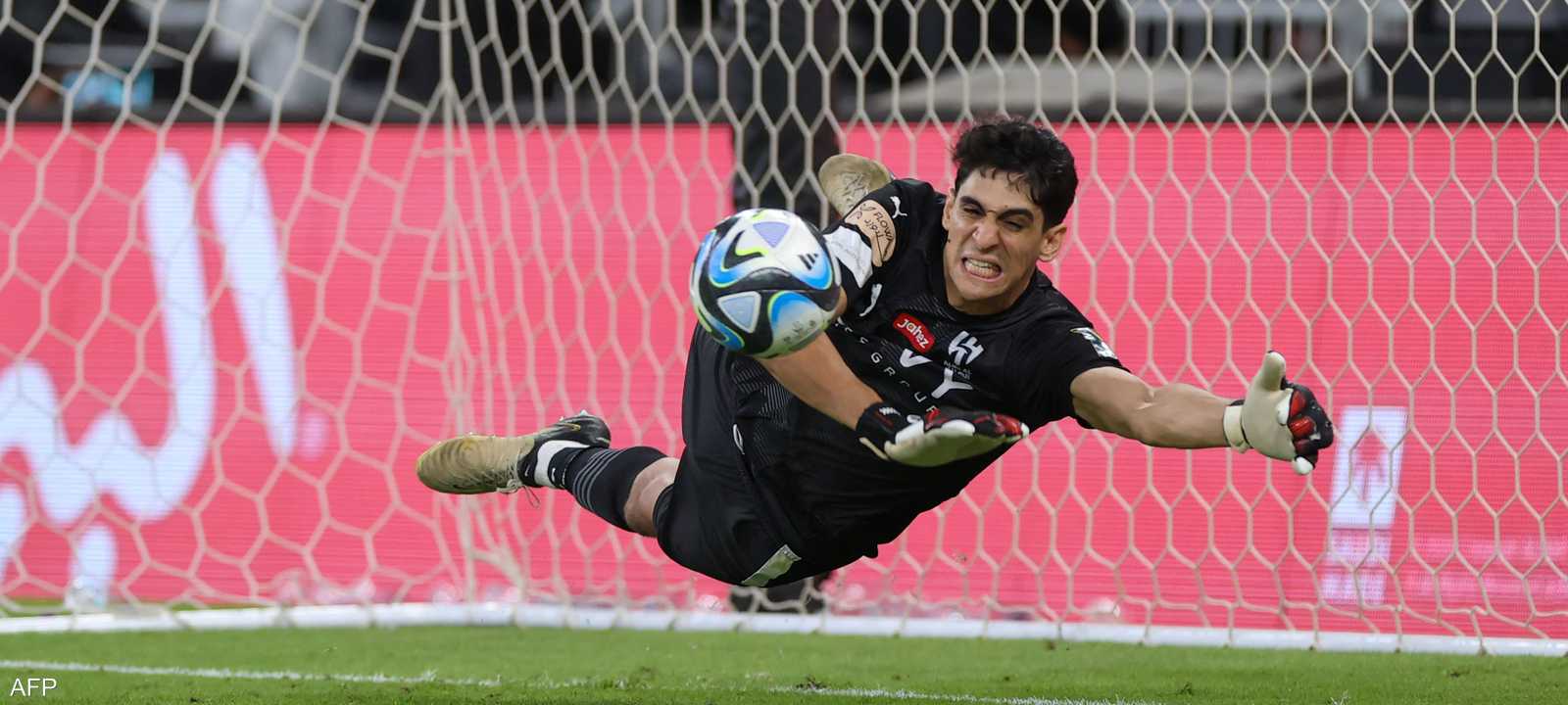 بونو دافع عن مرماه ببسالة مع الهلال في مونديال الأندية