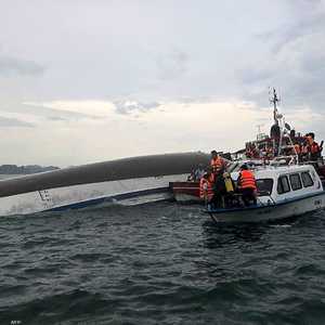 القارب السياحي الذي غرق قرب سواحل فيتنام