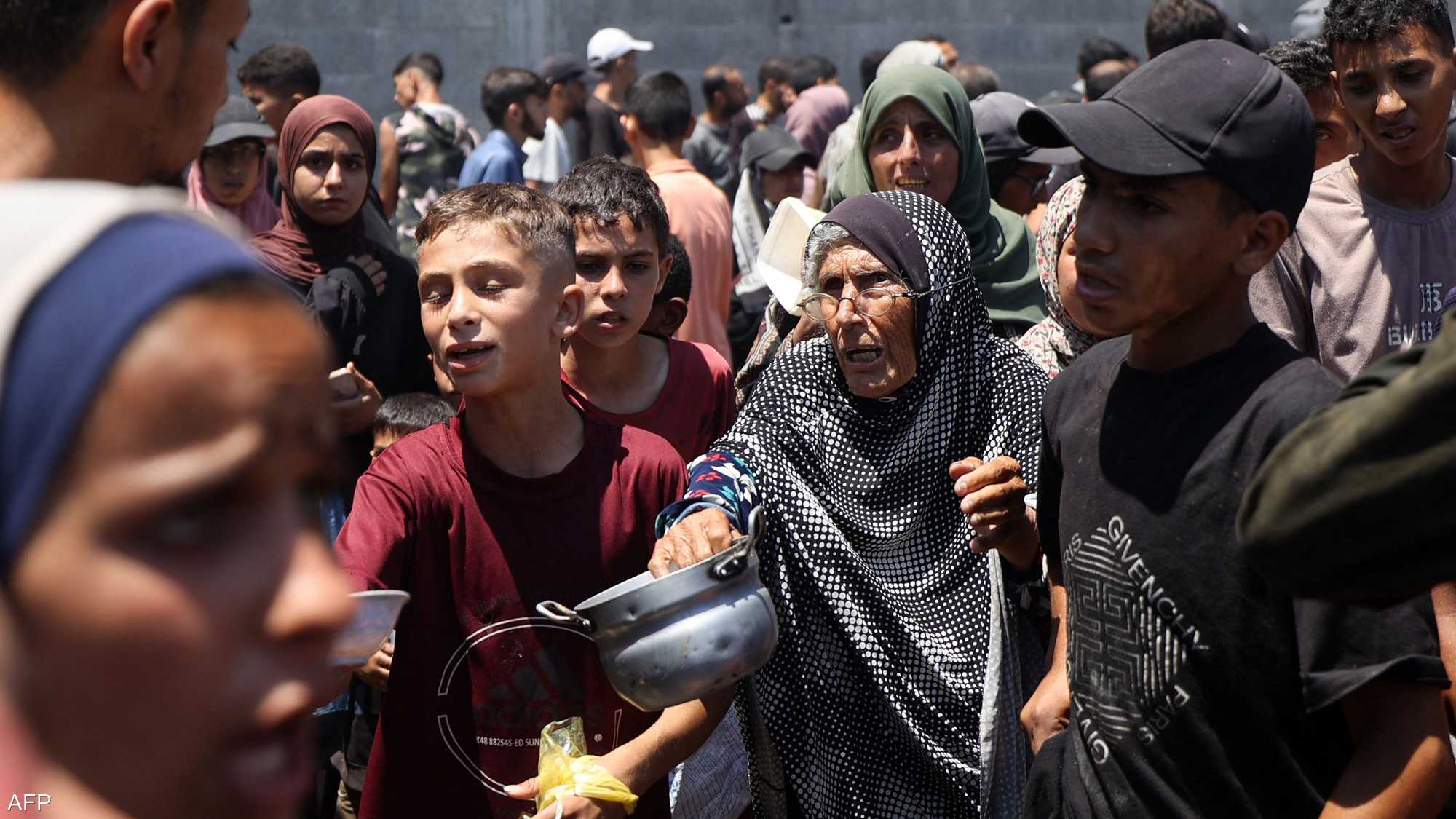 ارتفع عدد ضحايا لقمة العيش في غزة إلى 900 قتيل