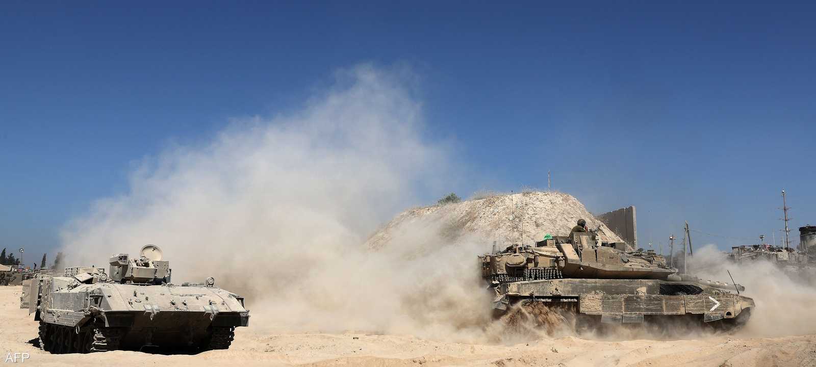 الدبابات الإسرائيلية توغلت في دير البلح_أرشيف