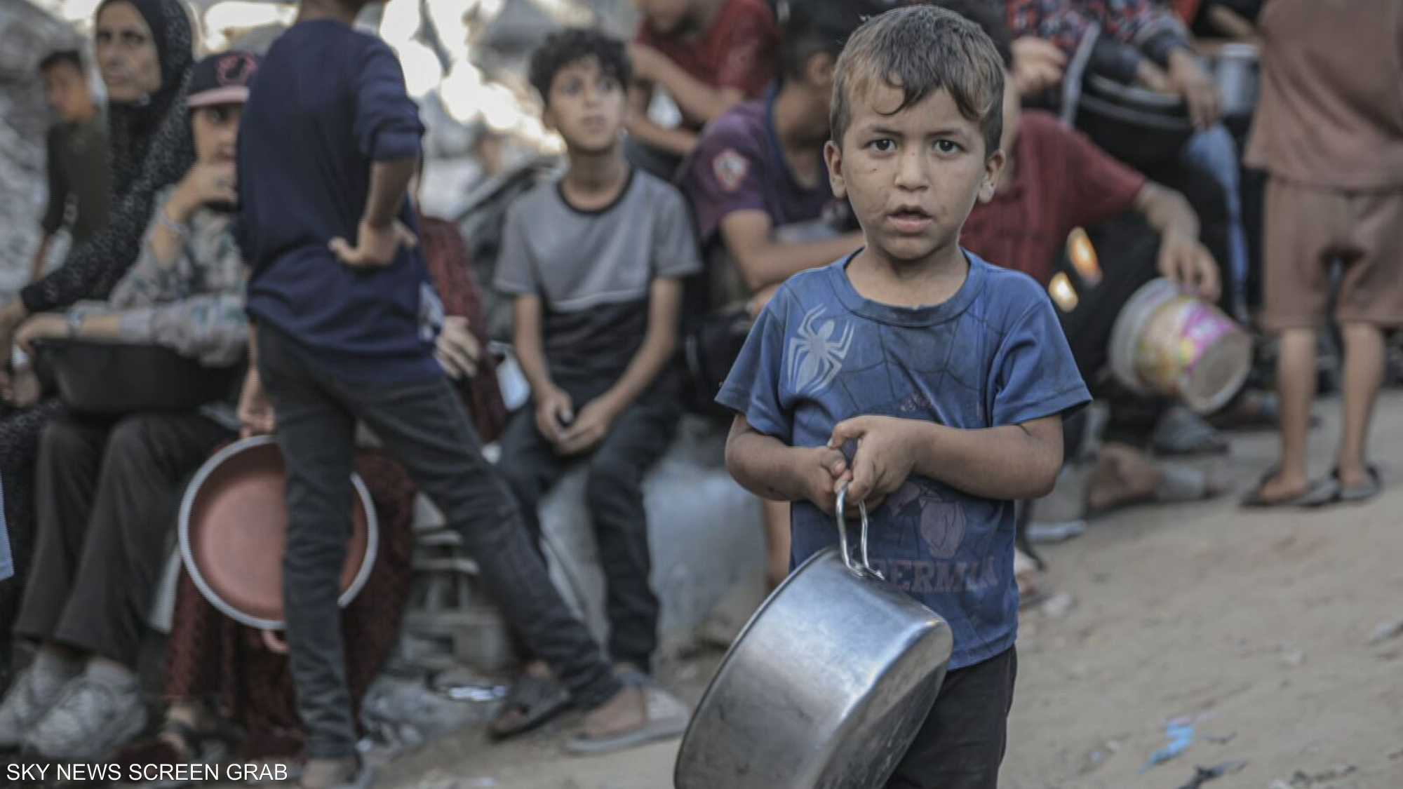 غزة.. الجوع في القطاع يستنفر العالم