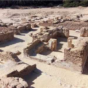 بقايا مدينة عين الخراب في الواحات الخارجة