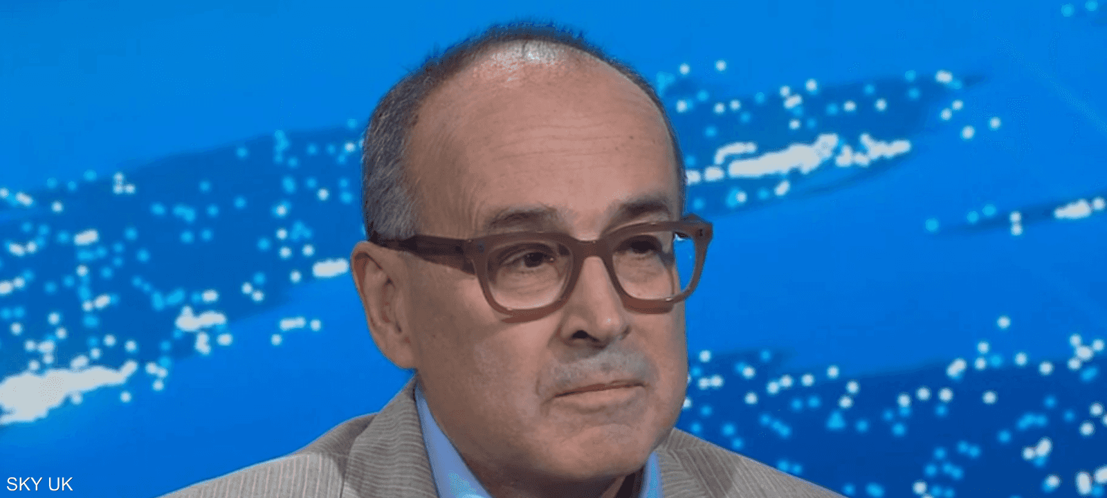 الدكتور نايك ماينارد