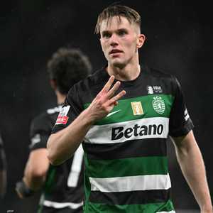 المهاجم السويدي فيكتور يوكريش