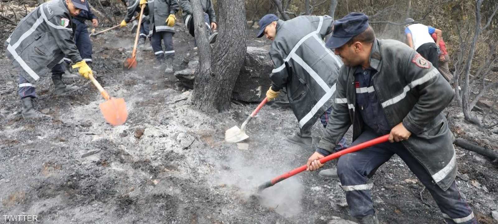 من عمليات اطفاء الحرائق في غابات ولاية برج بوعريرج