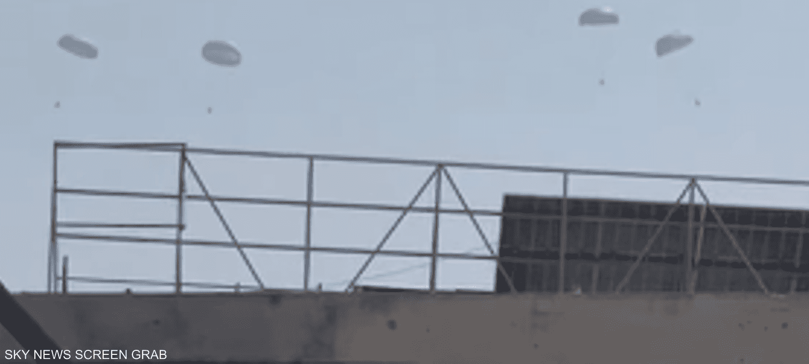 في ظل المجاعة.. إنزال جوي إنساني على غزة