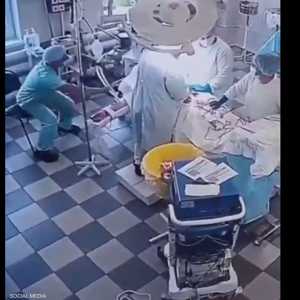 الأطباء واصلوا عملهم رغم الزلزال القوي