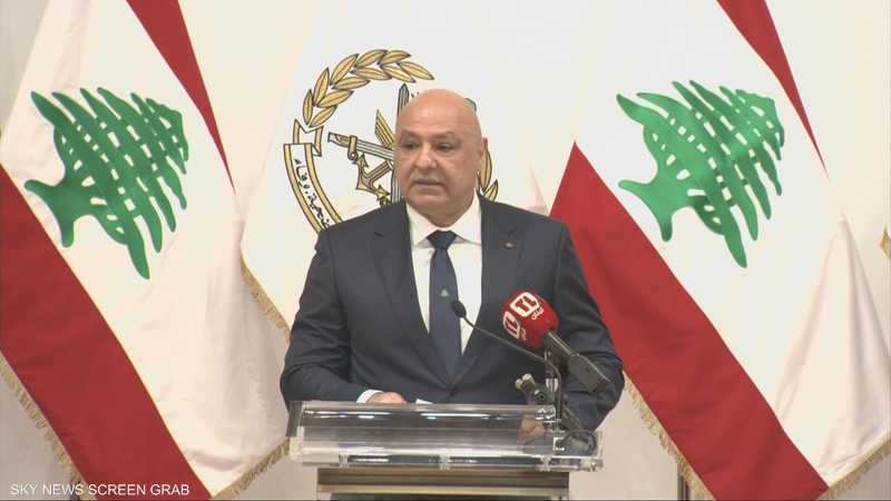 الرئيس اللبناني يؤكد أن المرحلة مصيرية ولا تحتمل استفزازا