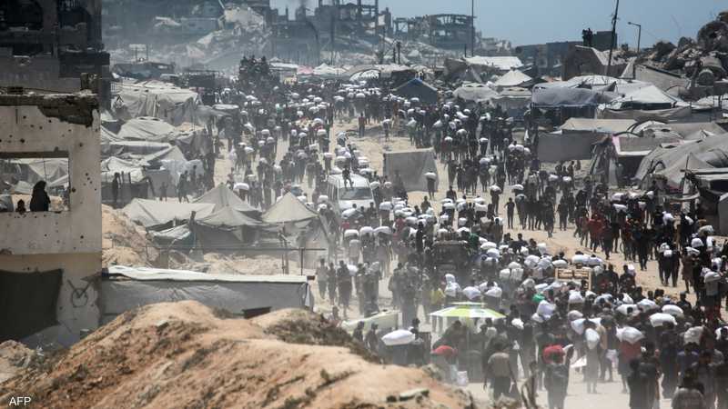 أهالي غزة يعاون من الجوع ونقص المواد الغذائية