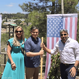 رئيس النواب الأميركي يزور مستوطنة بالضفة الغربية