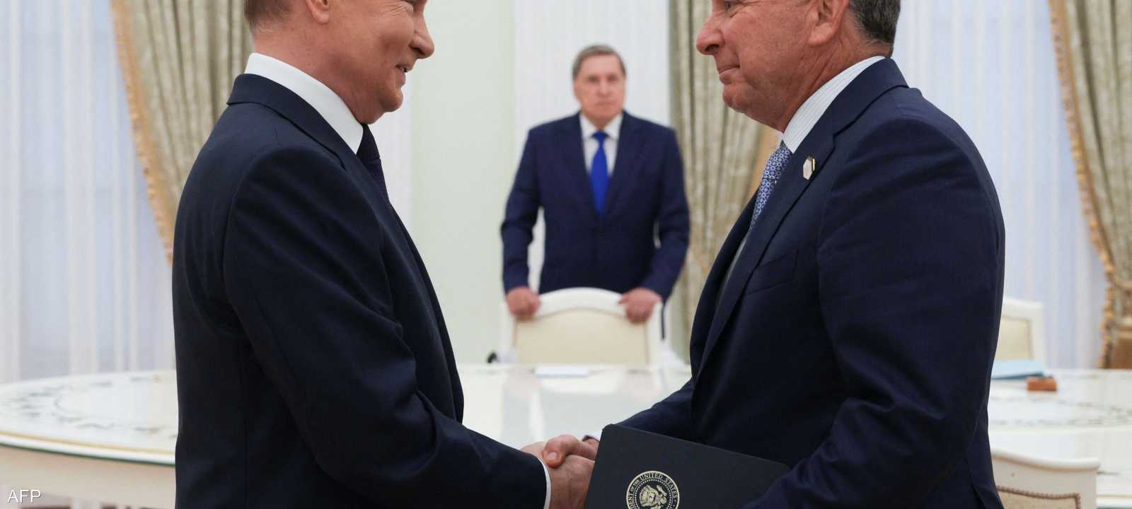 الرئيس الروسي فلاديمير بوتين والمبعوث الأميركي ستيف ويتكوف