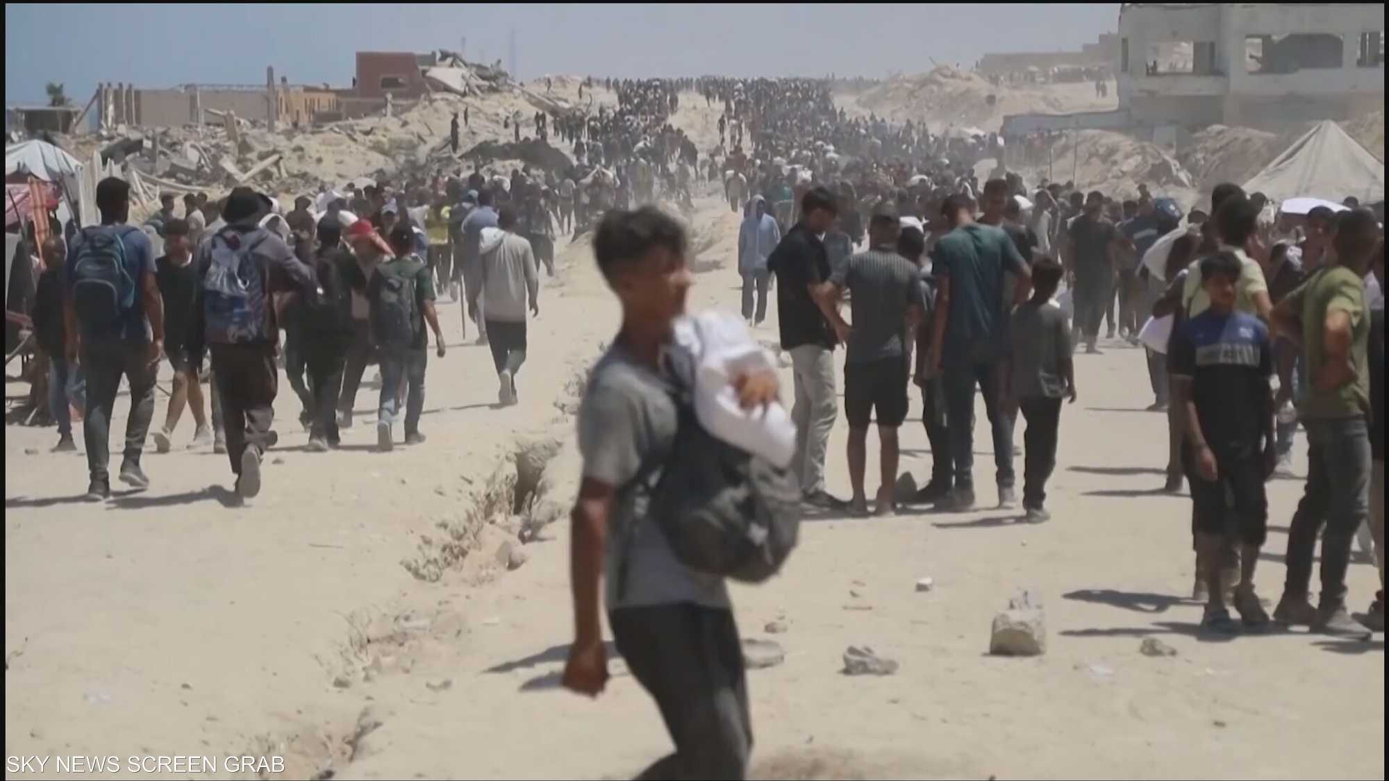 إسرائيل تجيز إنزال المساعدات وتمنع التصوير الجوي لغزة