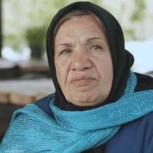 كلثوم أكبري