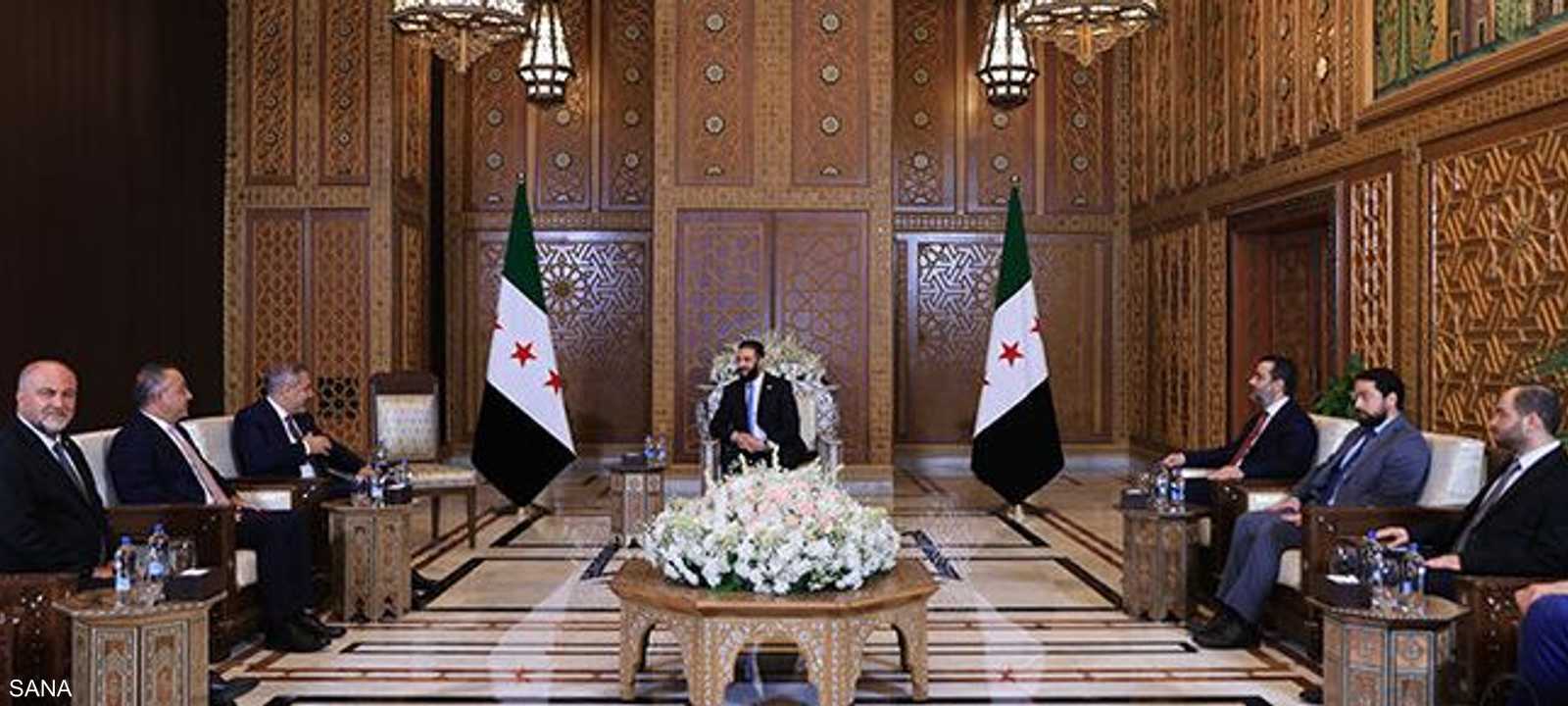 الشرع استقبل فيدان على رأس وفد تركي في دمشق