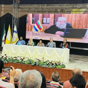 اعتبر المصدر أن المؤتمر يهدد مسار التفاوض بين دمشق وقسد