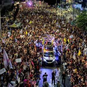 تظاهرة حاشدة في تل أبيب للمطالبة بإلغاء خطة السيطرة على غزة