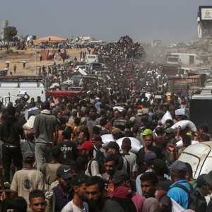 أهالي غزة يعانون من شح المواد الغذائية الأساسية