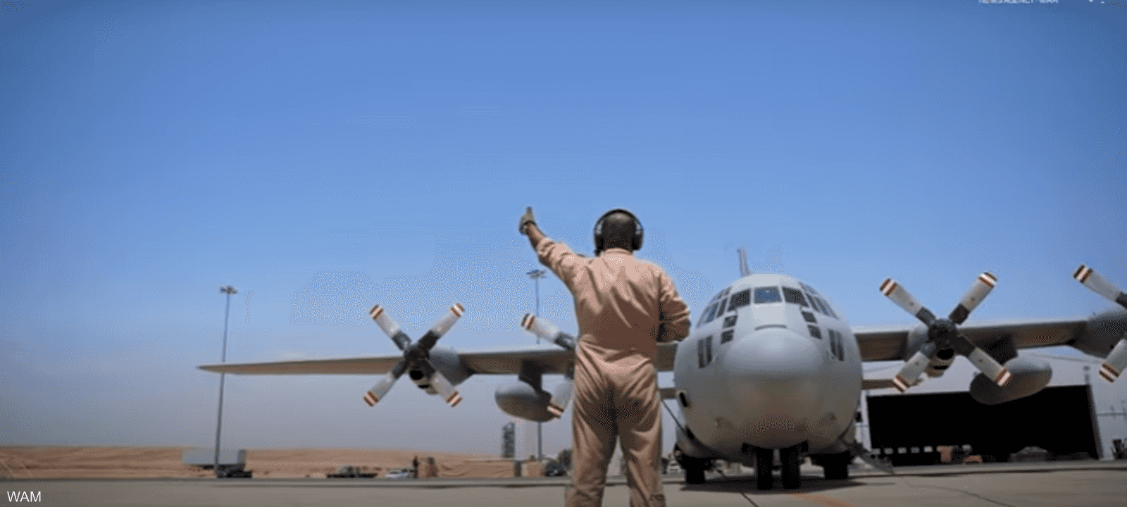 نفذت الامارات أكثر من 3908 أطنان من المساعدات المتنوعة