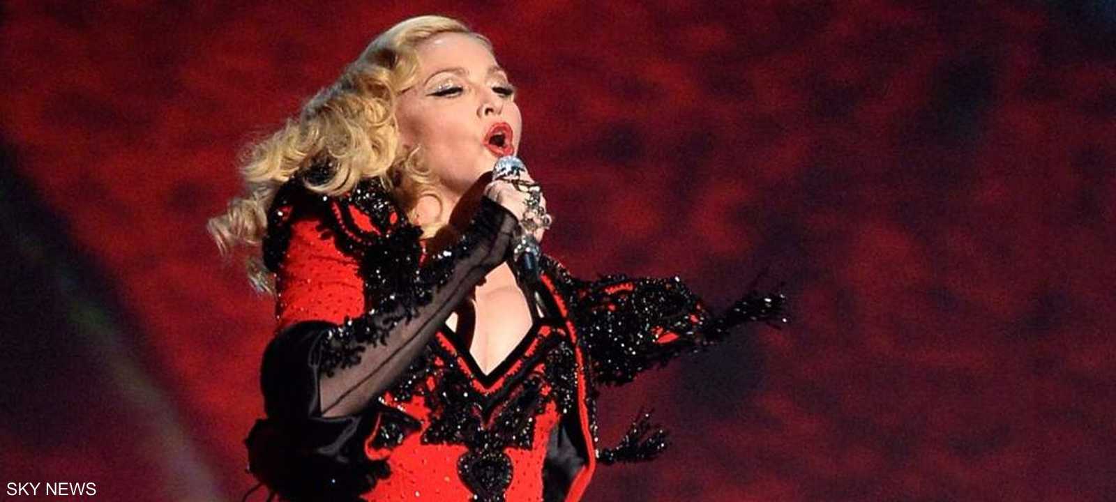 النجمة العالمية مادونا