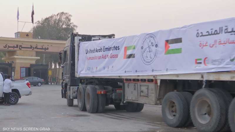 شحنة مساعدات إماراتية تضم نحو 500 طن من المواد الغذائية لغزة