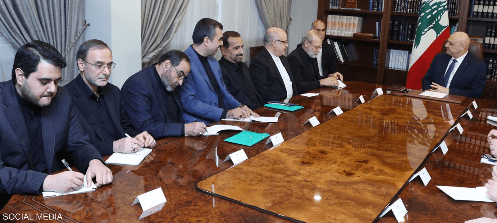 لاريجاني يستهل زيارته إلى بيروت بلقاء الرئيس اللبناني