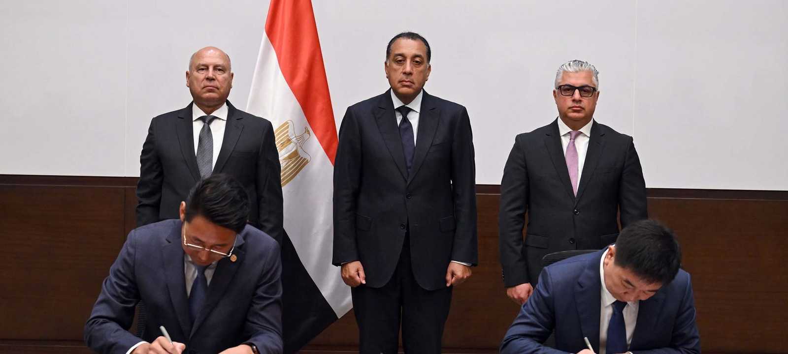 توقيع الاتفاقية مع مجموعة "سايلون" الصينية