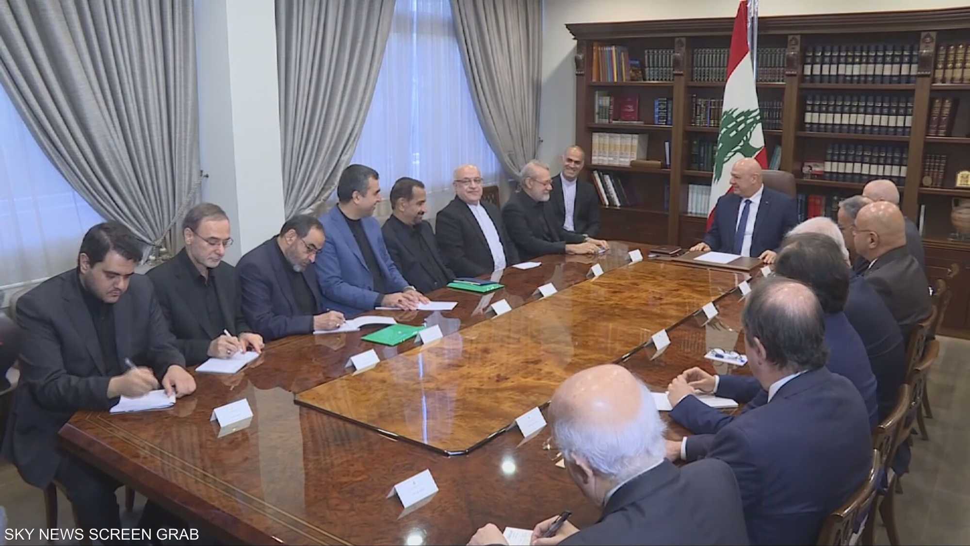 زيارة لاريجاني إلى لبنان تُقابل برسائل سيادية حاسمة من عون