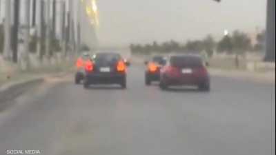 فيديو يثير غضبا في مصر.. مطاردة لفتاتين ثم حادث مروع