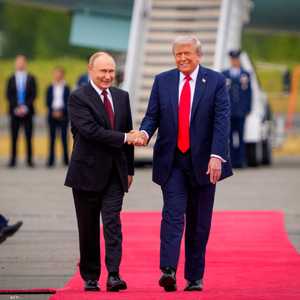 ترامب لدى استقباله بوتين في ألاسكا