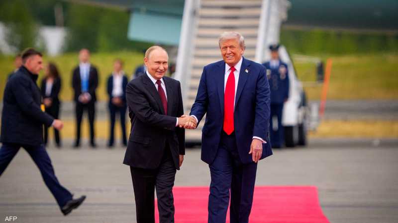 ترامب لدى استقباله بوتين في ألاسكا