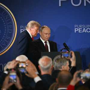 ترامب يعطي اجتماع مع بوتين 10 من 10